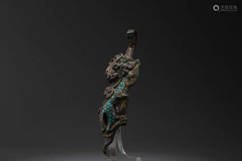 Bronze inlaid turquoise band hook in the Han Dynasty