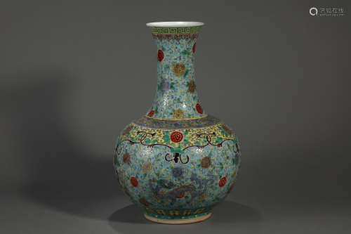 Green Flower Bottle in Qing Dynasty