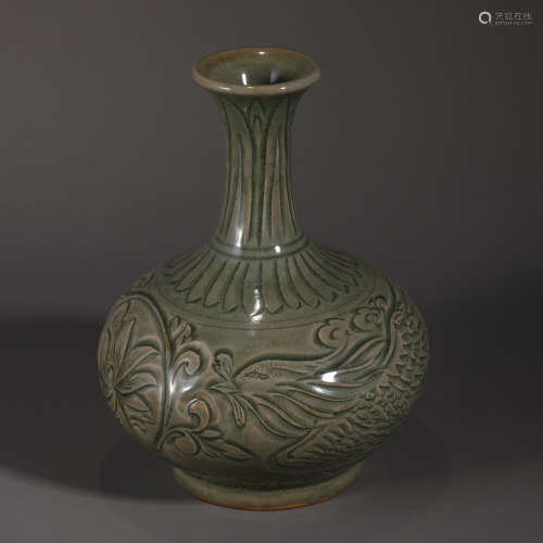 Celadon Flower Vase in Song Dynasty