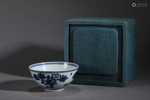 Blue and White Flower Bowl in Ming Dynasty