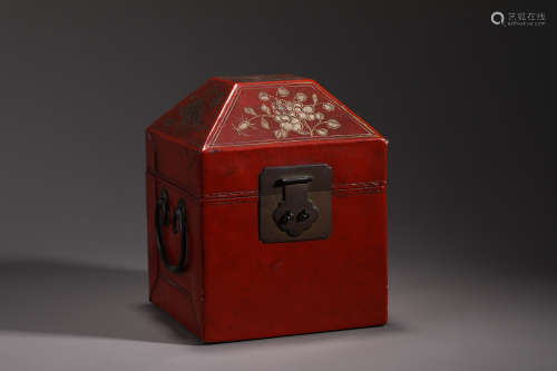Patent Leather Jewelry Box in Qing Dynasty