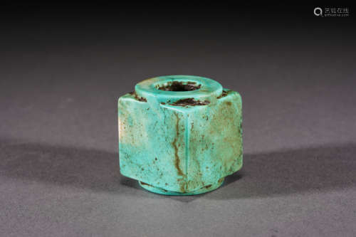 A turquoise Cong
