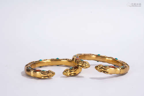 A pair of gilt-bronze bracelet