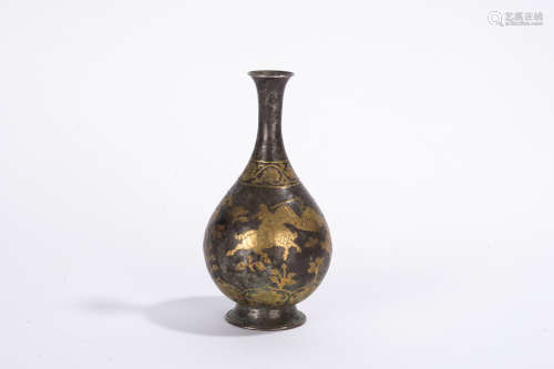 A gilt-silver 'figure' pear-shaped vase