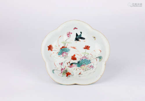 A famille-rose 'floral dish