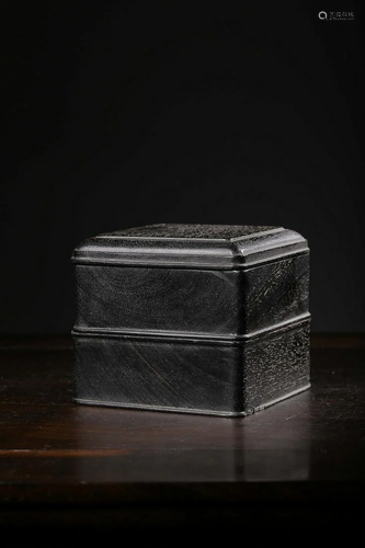 SANDALWOOD TWO-TIER COVERED BOX