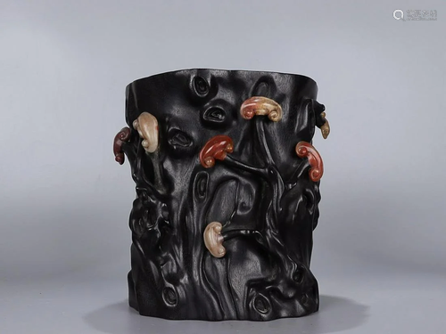 GANODERMA-INLAID SANDALWOOD BRUSHPOT