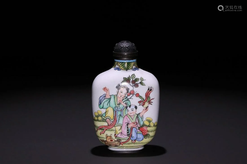 CANTON ENAMEL 'FIGURE STORY' SNUFF BOTTLE