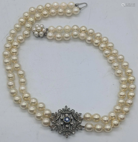 A diamond and sapphire simulated pearl choker, the