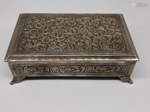 An Indian Colonial silver cigar box, engraved plaque