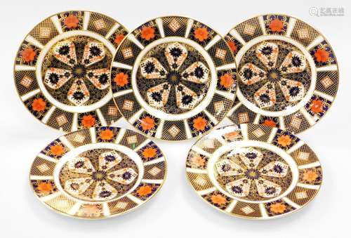 Five Royal Crown Derby 1128 pattern Imari plates, 15.5cm wid...