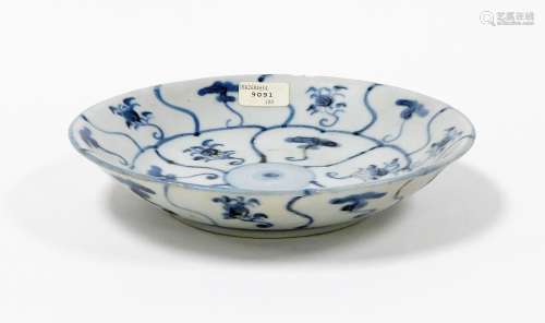 The treasure of Tek Sing Chinese porcelain large lotus desig...