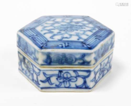 A treasure of Tek Sing Chinese porcelain hexagonal lidded bo...