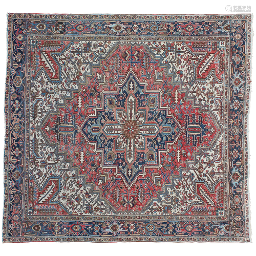 HERIZ CARPET NORTHWEST PERSIA, 20TH CENTURY