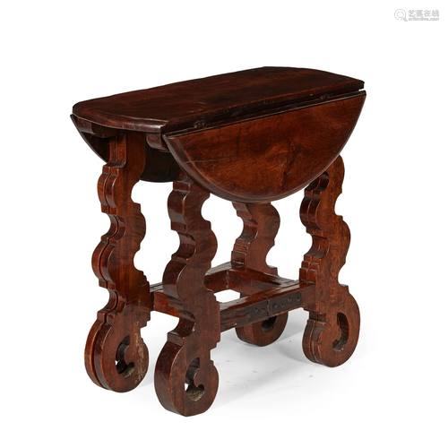 ITALIAN BAROQUE WALNUT DROP-LEAF TABLE EARLY 18TH