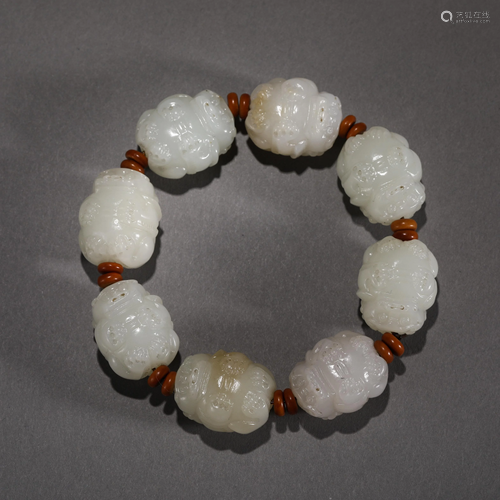 Hetian Jade Dharma Bracelet in Qing Dynasty