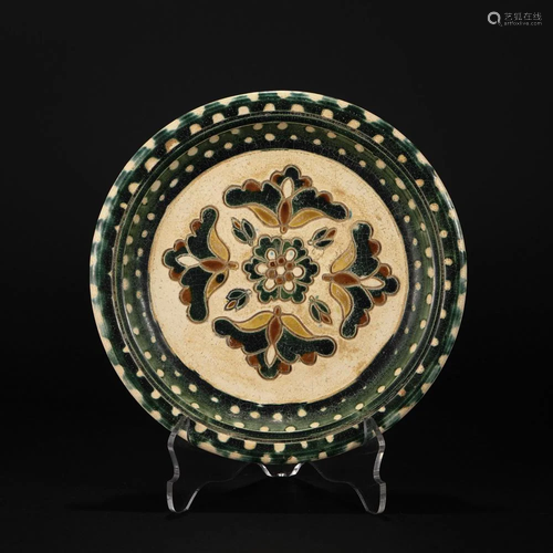 Three-color Flower Plate in Tang Dynasty