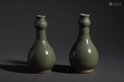 Celadon Garlic Bottle in Song Dynasty