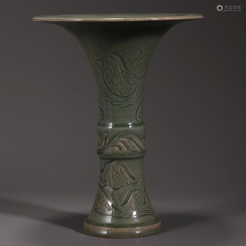 Celadon Flower Hoop in Song Dynasty