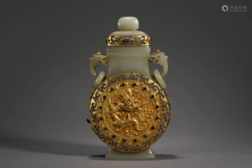 Hetian Jade-coated Gold Ornamental Vase in Qing Dynasty