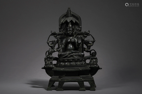 Seated Bronze Guanyin Statue in Qing Dynasty