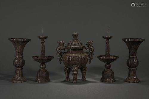 A set of five silver offerings in the Qing Dynasty