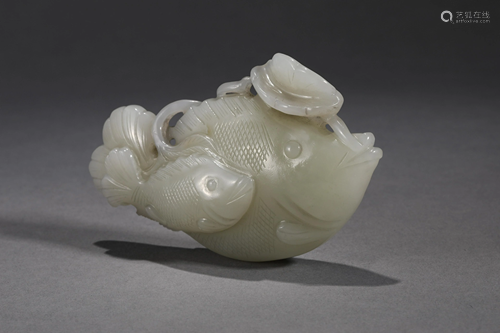 Hetian jade fish-shaped jade pendant in Qing Dynasty