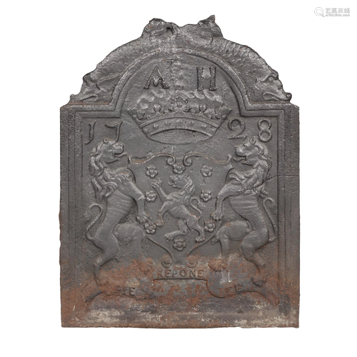 EARLY GEORGIAN CAST IRON FIRE BACK DATED 1728