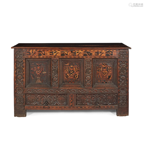 CARVED OAK AND MARQUETRY MULE CHEST 17TH CE…