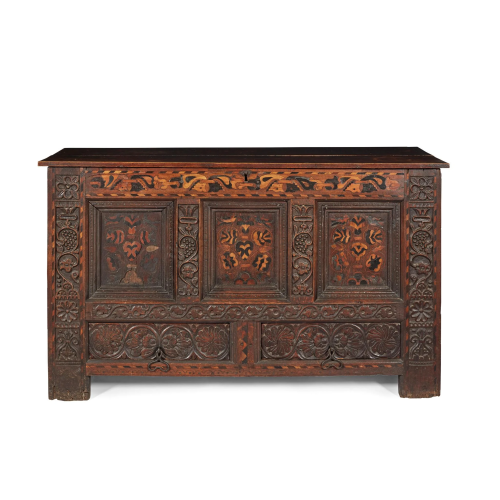 CARVED OAK AND MARQUETRY MULE CHEST 17TH CE…