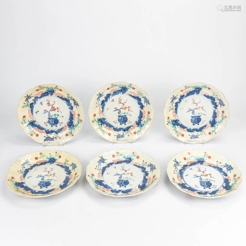 A set of 6 plates made of Oriental porcelain with