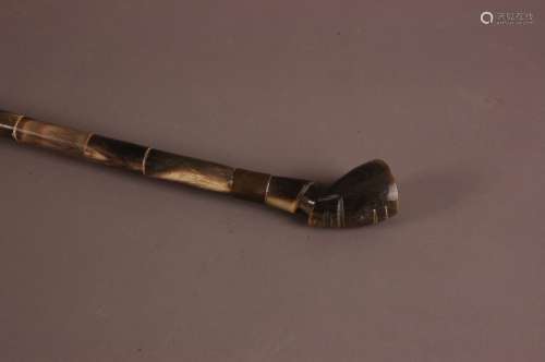 An early 20th century African horn walking cane, 96cm, the t...