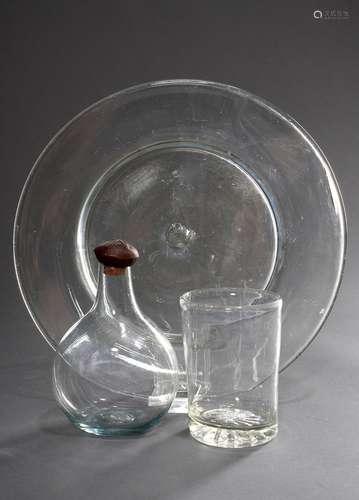 3 Various pieces of glass in a simple façon: North German cu...