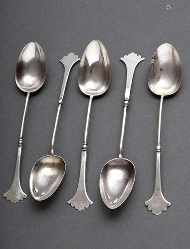 5 Russian tea spoons with ornamentally engraved spoons, Mosc...