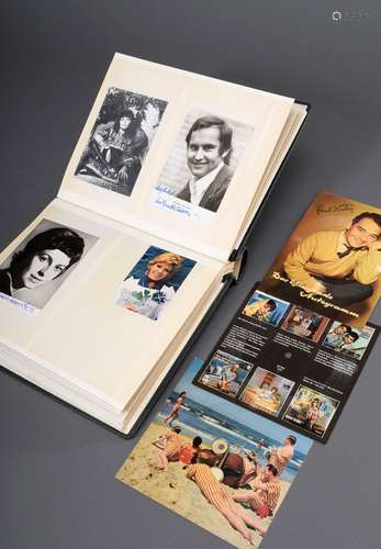 Autograph album with ca. 56 autographs/postcards of musician...