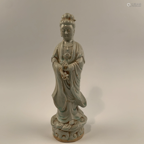 Chinese Hu Tian Kiln Figure of Guanyin