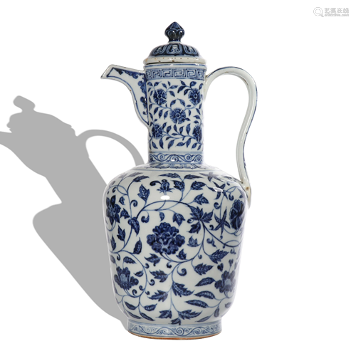 A blue and white 'floral' winepot