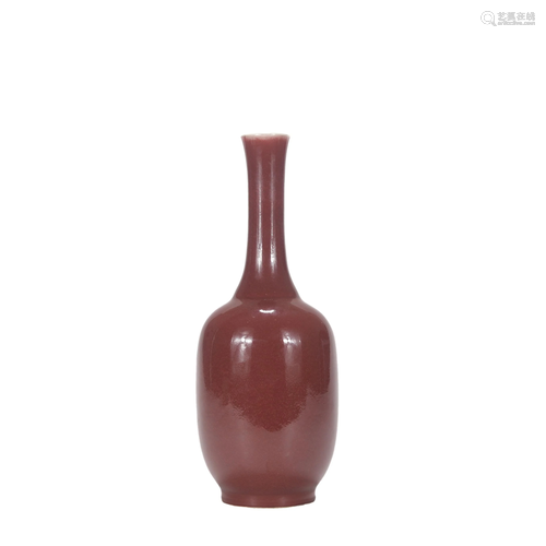 A peachbloom-glazed vase