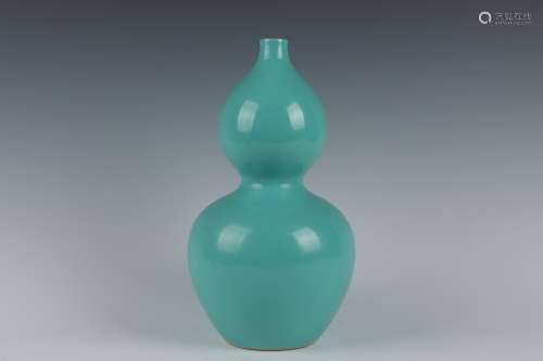 清雍正 綠釉葫蘆瓶