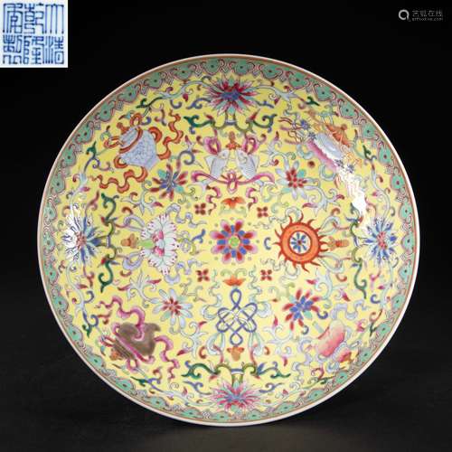 CHINESE ENAMEL PORCELAIN PLATE FROM QING DYNASTY