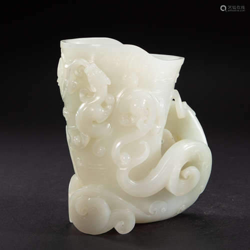 CHINESE HETIAN JADE CHI DRAGON CUP, QING DYNASTY