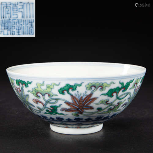 CHINESE MULTICOLORED PORCELAIN TEA BOWL, QING DYNASTY