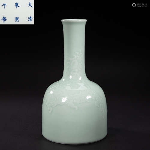 CHINESE GREEN GLAZED PORCELAIN VASE WITH PHOENIX PATTERN, QI...