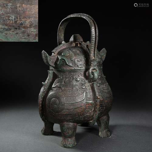 CHINESE BRONZE ANIMAL FACE YǑU, SHANG DYNASTY