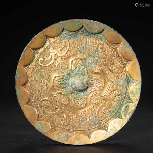 CHINESE BRONZE GILT MIRROR FROM HAN DYNASTY