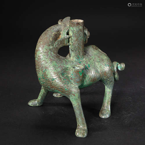 CHINESE BRONZE ANIMAL CANDLESTICK FROM WARRING STATES PERIOD