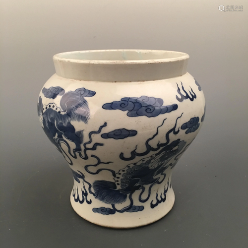 Chinese Blue-White 'Dragon' Jar