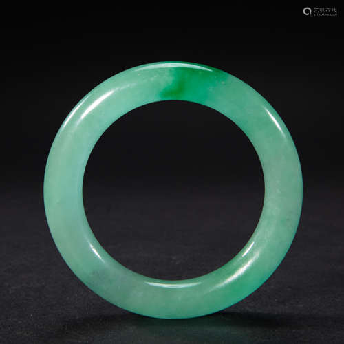 CHINESE IMPERIAL COURT JADE BRACELET FROM QING DYNASTY