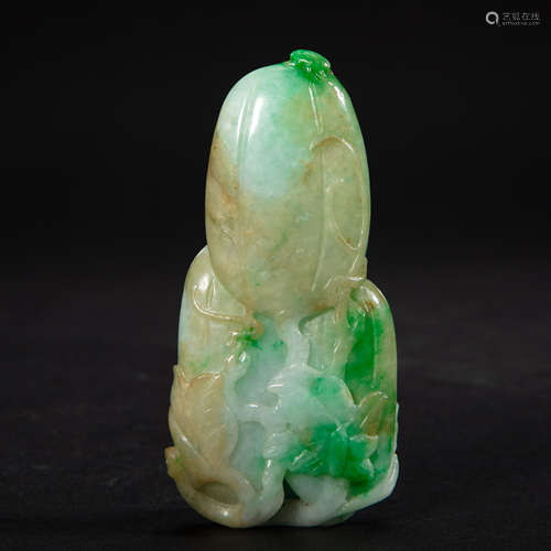 CHINESE IMPERIAL COURT JADE PENDANT, QING DYNASTY