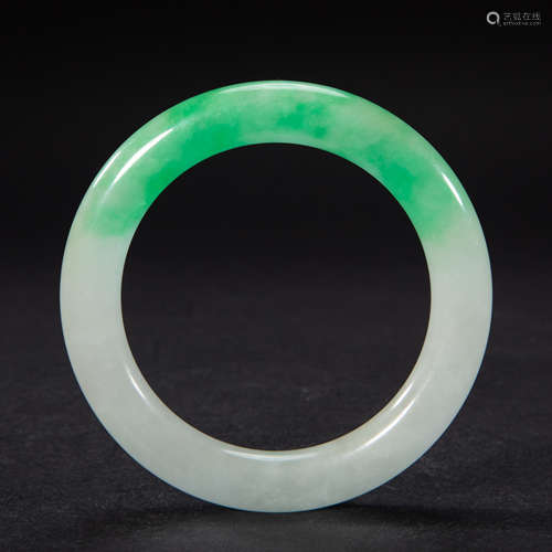 CHINESE IMPERIAL COURT JADE BRACELET FROM QING DYNASTY